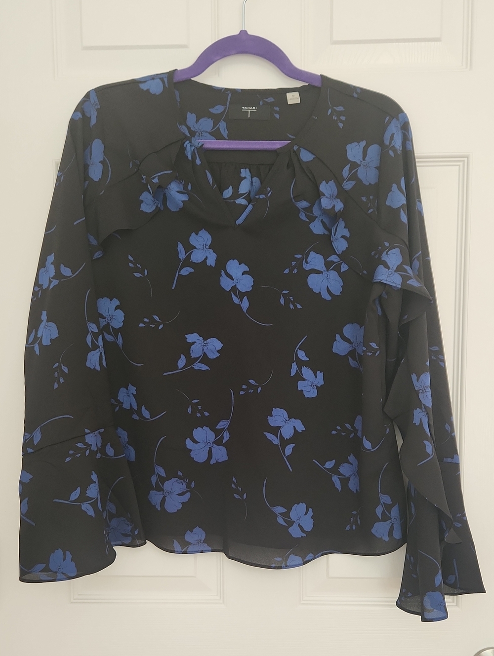 Office Casual Whimsygoth Boho Tahari Black Blue Floral Blouse Ruffle Sleeves